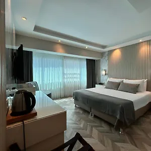 the-roomy-hotel-nisantasi.istanbul-turkeyhotels.com/