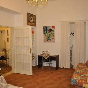 Josef Apartment